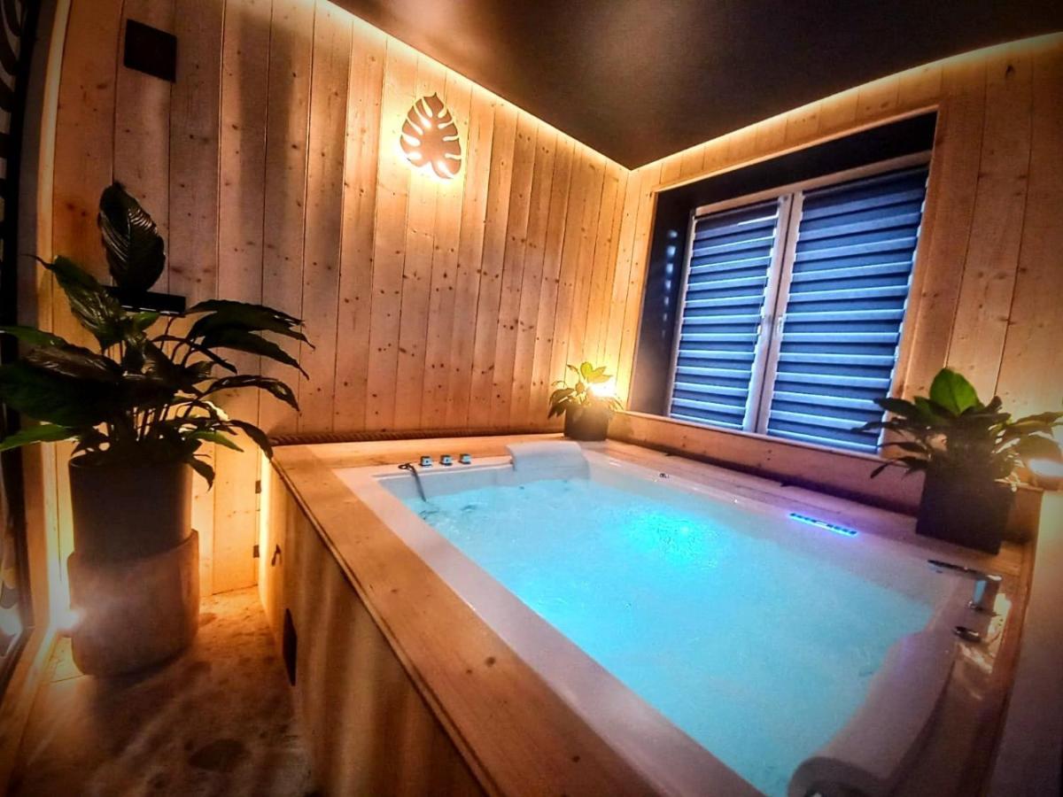 Vip Apartament Malmeda Jacuzzi เบียวิสตอก ภายนอก รูปภาพ