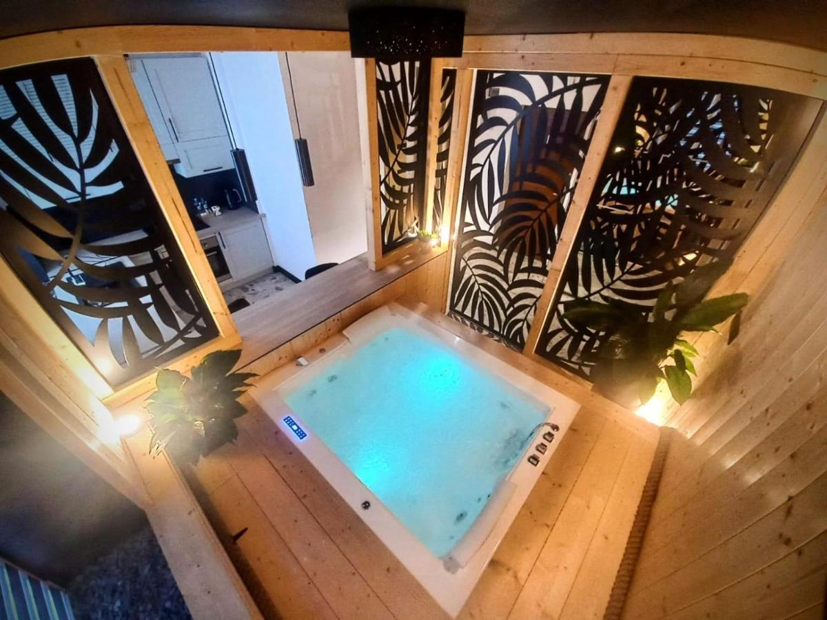 Vip Apartament Malmeda Jacuzzi เบียวิสตอก ภายนอก รูปภาพ